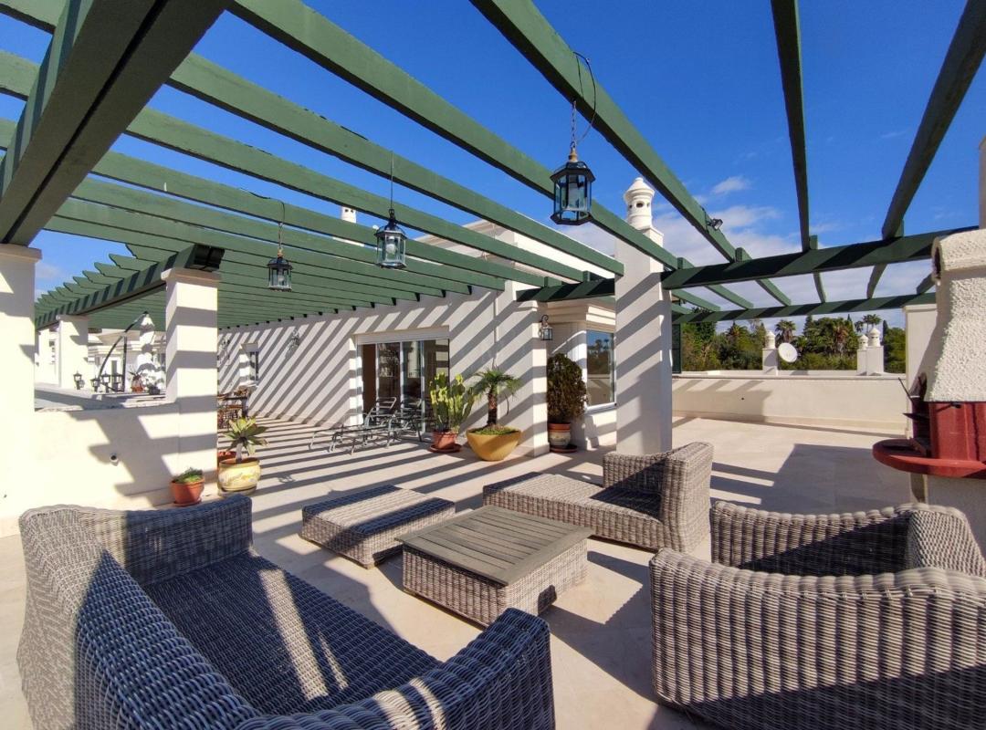 Penthouse sale in Ático en Rodeo Alto-Guadaiza-La Campana, Marbella, Marbella photo 2