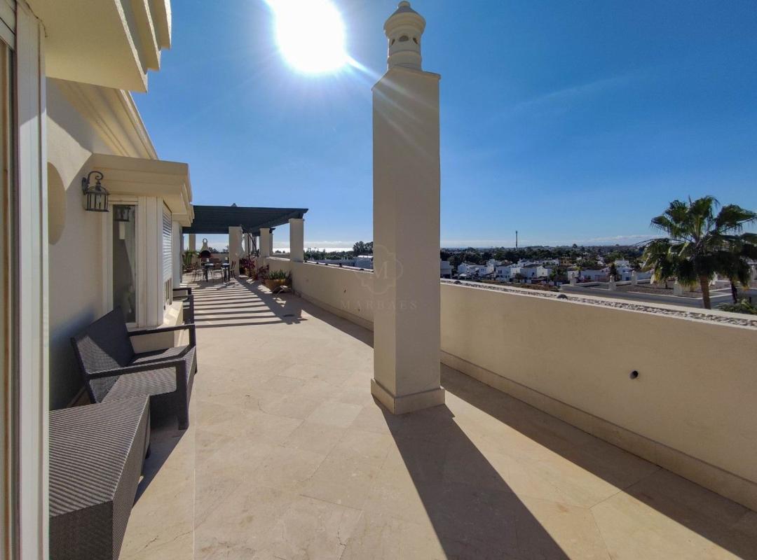Penthouse sale in Ático en Rodeo Alto-Guadaiza-La Campana, Marbella, Marbella photo 3