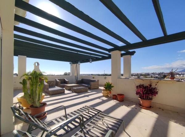 Аттик на продажу в  Ático en Rodeo Alto-Guadaiza-La Campana, Marbella, Марбелла photo 4