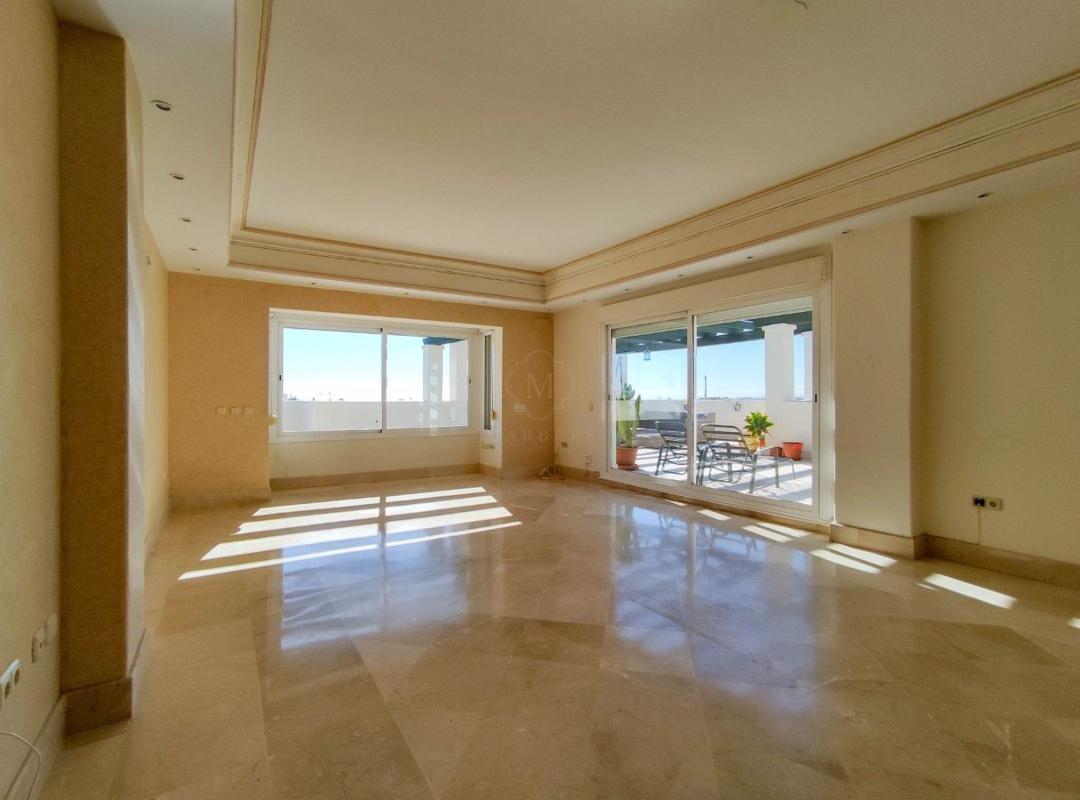 Penthouse sale in Ático en Rodeo Alto-Guadaiza-La Campana, Marbella, Marbella photo 5