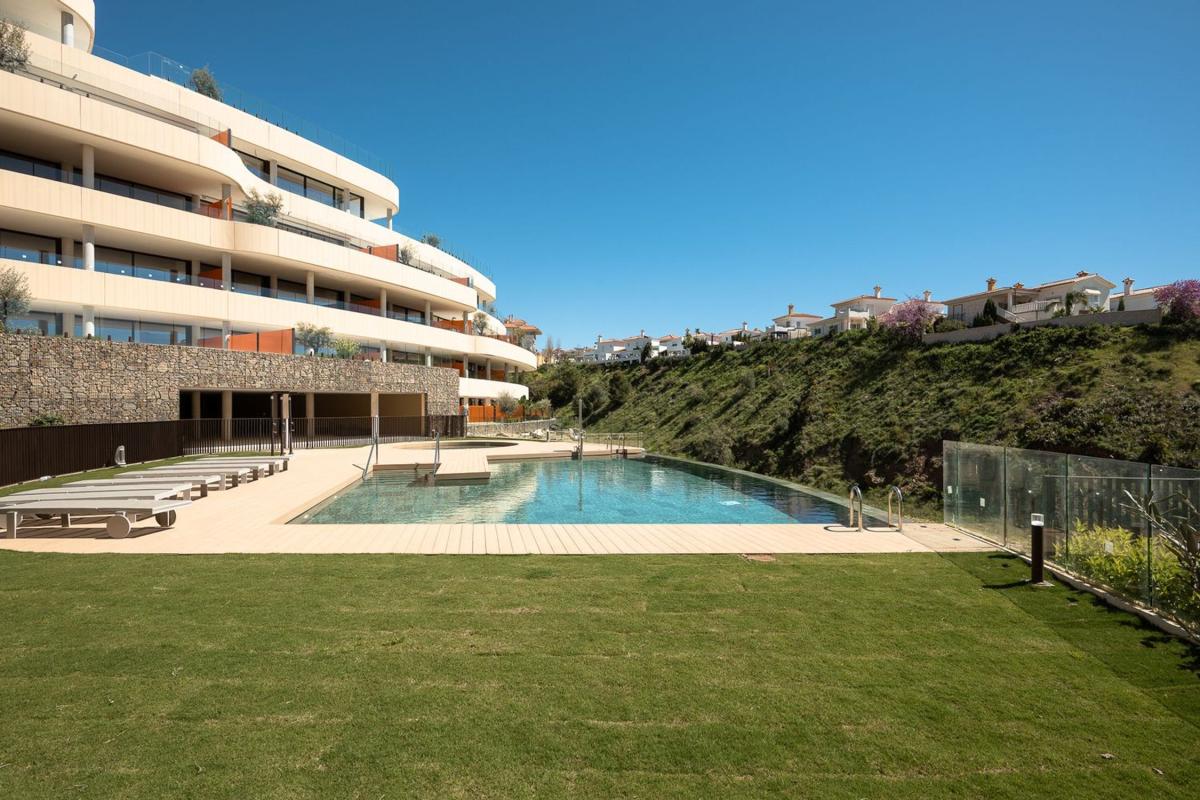Продажа квартиры на Piso en Avenida 8 de Marzo, 35, El Higuerón, Fuengirola, Фуэнхирола
photo 4