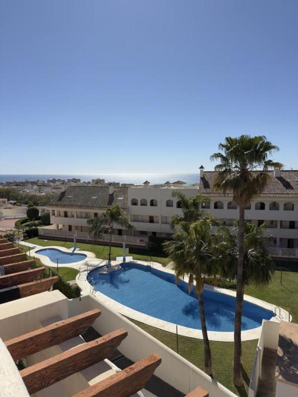 Продажа квартиры на Piso en Calle Ciudad de Ceuta, Arroyo de la Miel, Benalmádena, Бенальмадена
photo 2