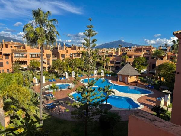 Duplex for sale on Dúplex en Atalaya-Isdabe, Estepona, Estepona photo 1