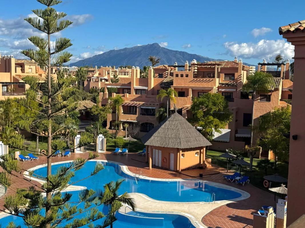 Duplex sale in Dúplex en Atalaya-Isdabe, Estepona, Estepona photo 2