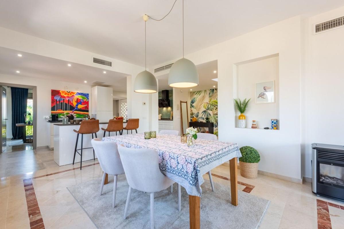Продажа дуплекса на Dúplex en Nueva Atalaya, Estepona, Эстепона photo 4