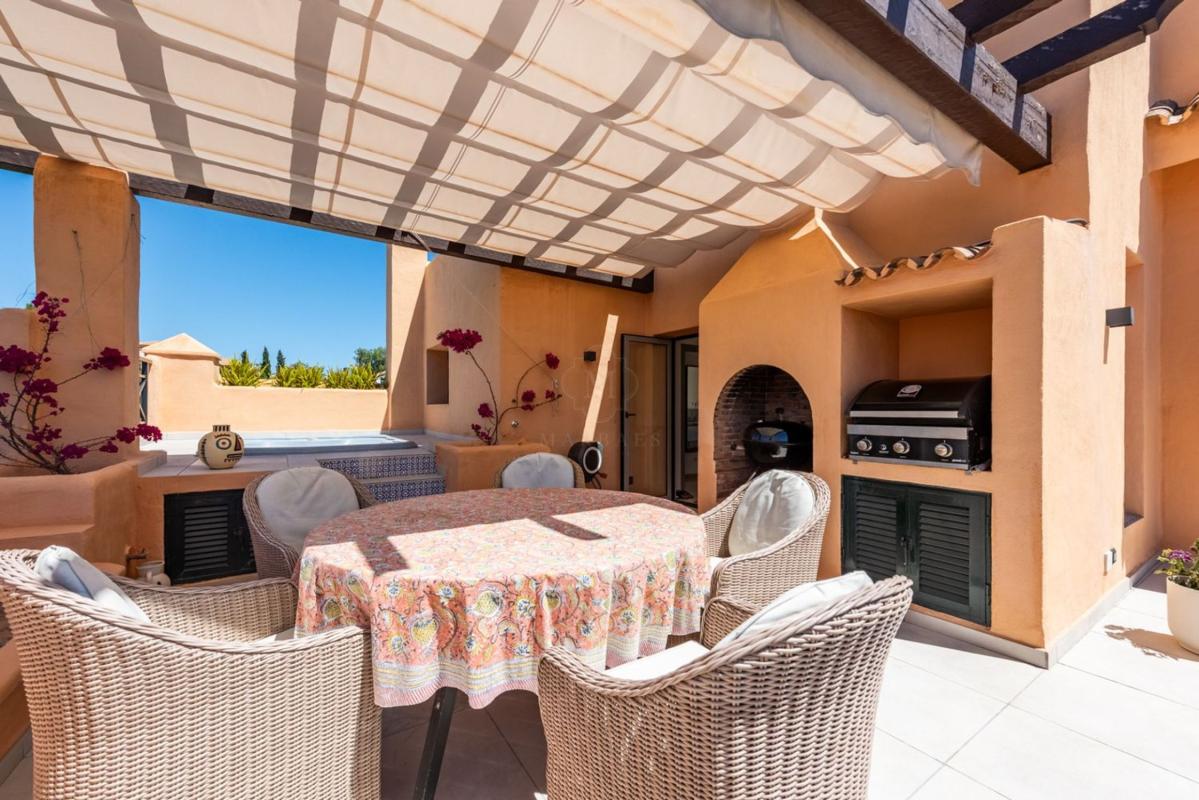 Продажа дуплекса на Dúplex en Nueva Atalaya, Estepona, Эстепона photo 5