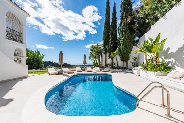 Chalet pareado en Istan photo 3