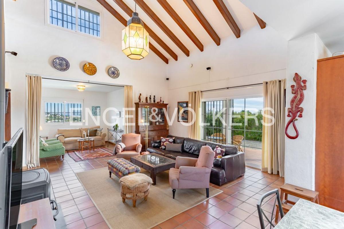 Properties for sale and rent in Spain photo 4