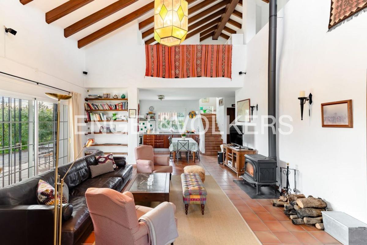 Properties for sale and rent in Spain photo 5