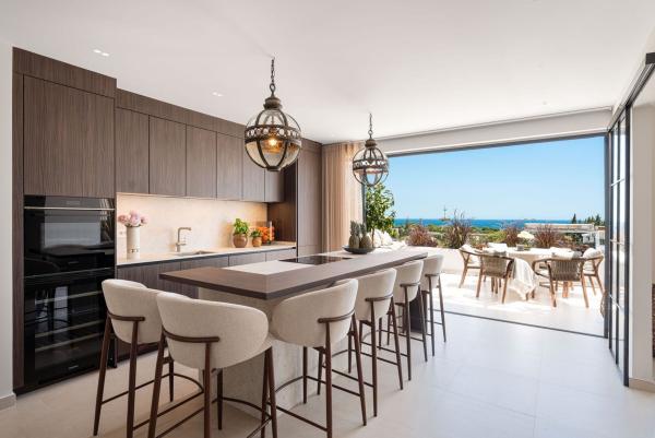 Продажа квартиры на Piso en Lomas de Marbella Club, Marbella, Марбелла
 photo 1