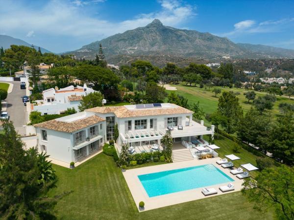 Casa o chalet independiente en Urbanizacion Nva Andalucia Aloha, Aloha, Marbella photo 1