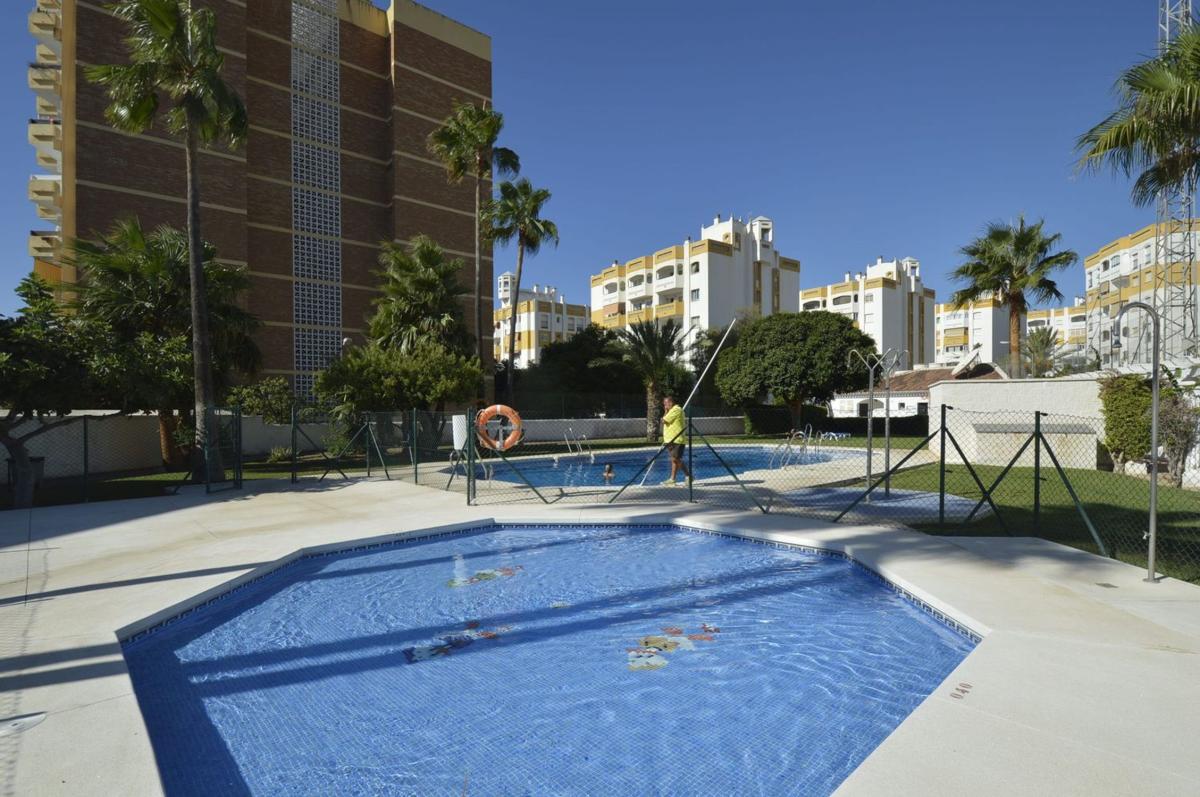 Sale of apartment in Piso en Calle Sagitario, 7, Arroyo de la Miel, Benalmádena, Benalmádena
photo 3