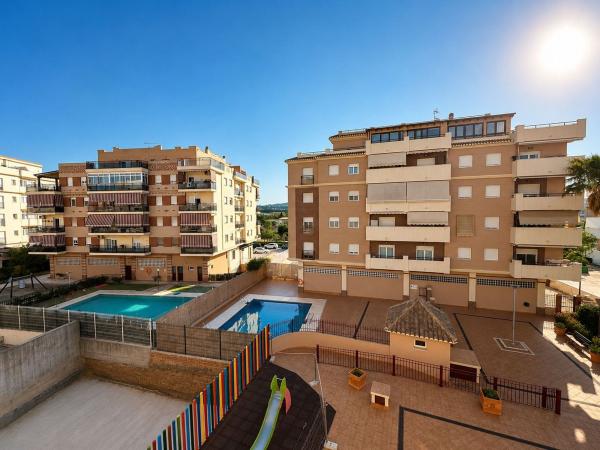 Sprzedaż mieszkania w Piso en Pasaje Marineros, Camino Viejo de Málaga, Vélez-Malaga, Vélez-Málaga
thumbnail 2