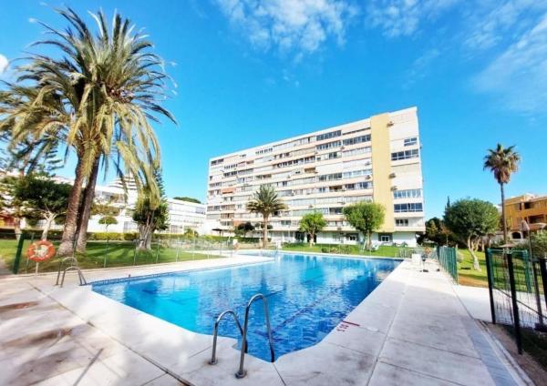 Sale of flat in Piso en Avenida Terramar Alto, Solymar - Puerto Marina, Benalmádena, Benalmádena
 photo 1