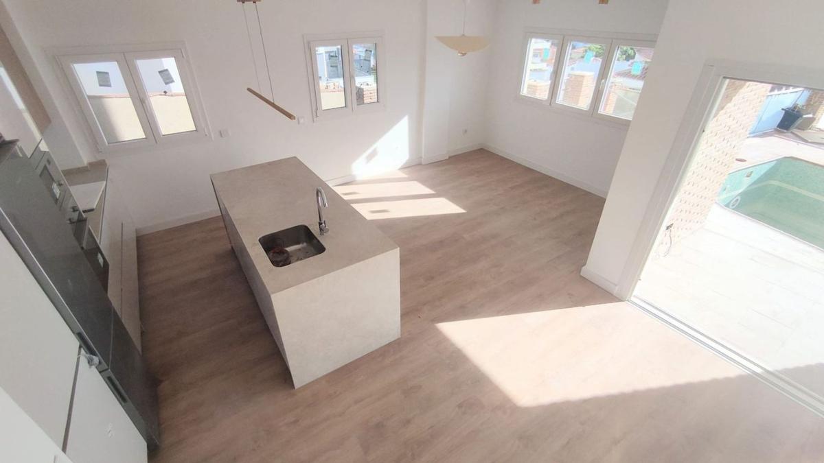 Продажа дуплекса на Dúplex en Calle Francisco de Quevedo, Montemar, Torremolinos, Торремолинос photo 5