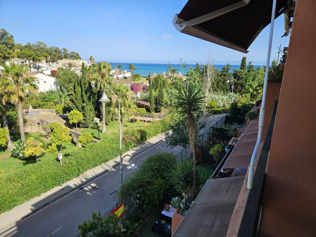 Duplex sale in Dúplex en Urbanizacion Uen. R31 el Angel, 1 p, Punta Plata, Estepona, Estepona photo 1