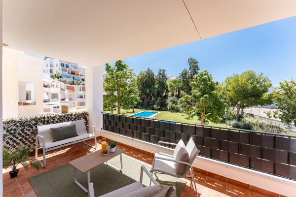 Sale of flat in Piso en Ronda Golf Este, 5, Cortijo Torrequebrada, Benalmádena, Benalmádena
 photo 1