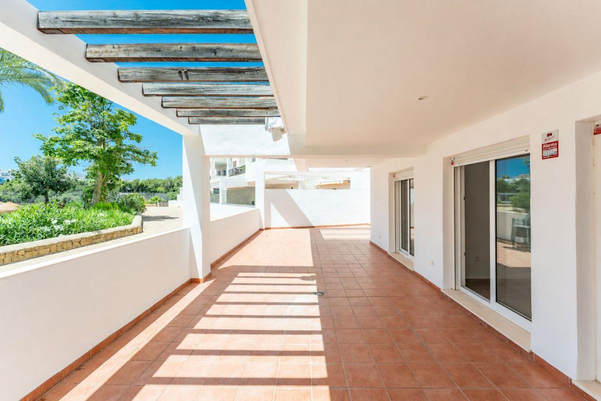 Sprzedaż mieszkania w Piso en Ronda Golf Este, 5, Cortijo Torrequebrada, Benalmádena, Benalmádena
photo 2