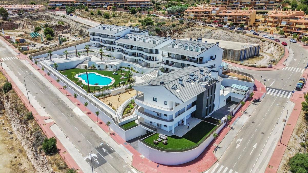 Sprzedaż mieszkania w Piso en Calle Ágave, 6 escalera 3 planta 0 puerta a, Santangelo, Benalmádena, Benalmádena
photo 1