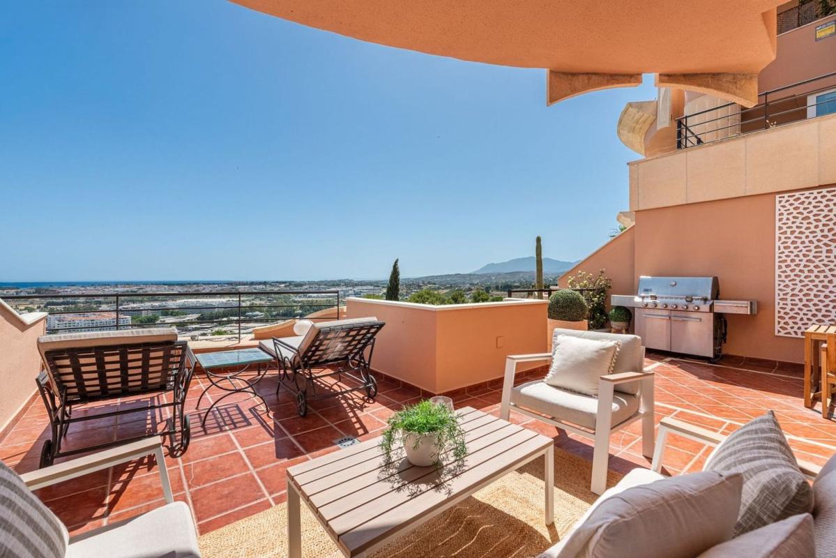 Sprzedaż mieszkania w Piso en Avenida Calderón de la Barca s/n, Los Naranjos, Marbella, Marbella
photo 1