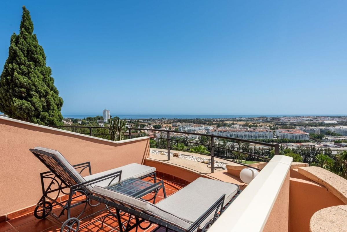 Sprzedaż mieszkania w Piso en Avenida Calderón de la Barca s/n, Los Naranjos, Marbella, Marbella
photo 3