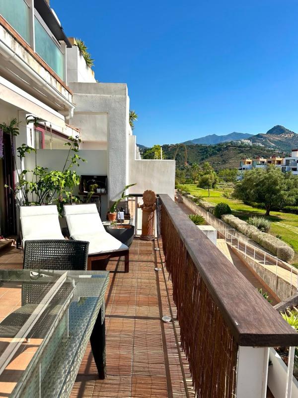 Sprzedaż mieszkania w Piso en Avenida de la Resina, 114, La Concha-Resina Golf, Estepona, Estepona
photo 1