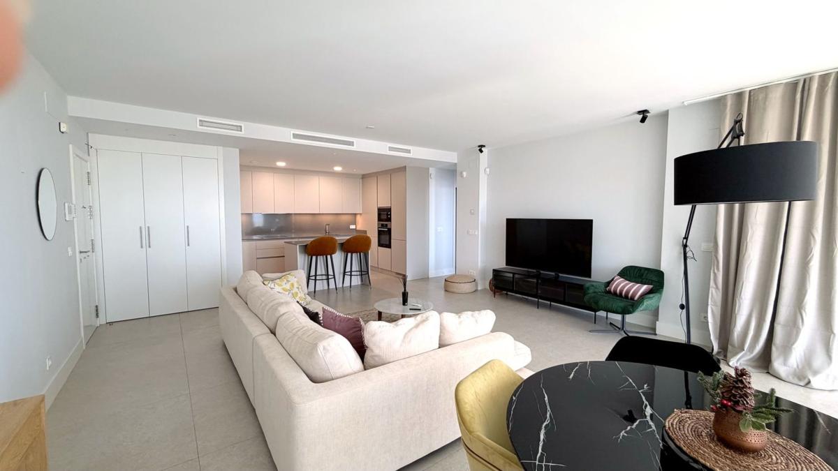 Sale of apartment in Piso en Calle Islas Hawaii, 1, La Quinta, Benahavís, Benahavís
 photo 5