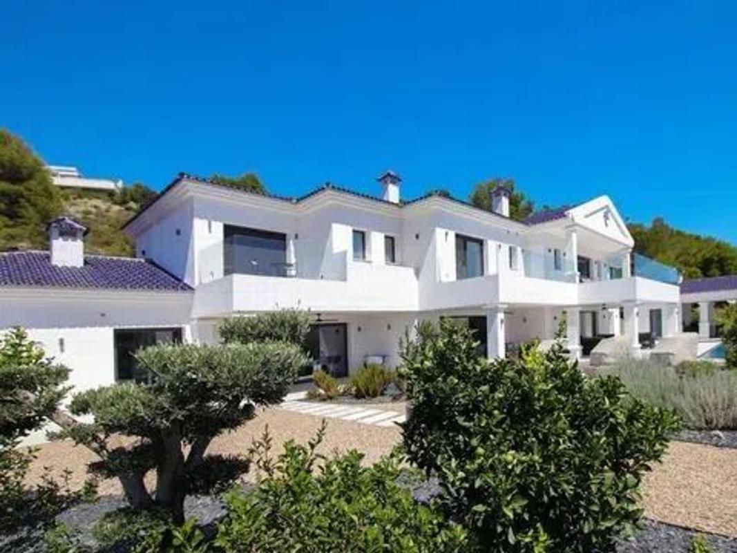 Properties for sale and rent in Spain photo 1