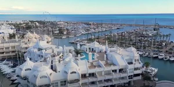 Penthouse for sale at  Ático en Avenida Juan Sebastian Elcano, Solymar - Puerto Marina, Benalmádena, Benalmádena photo 1