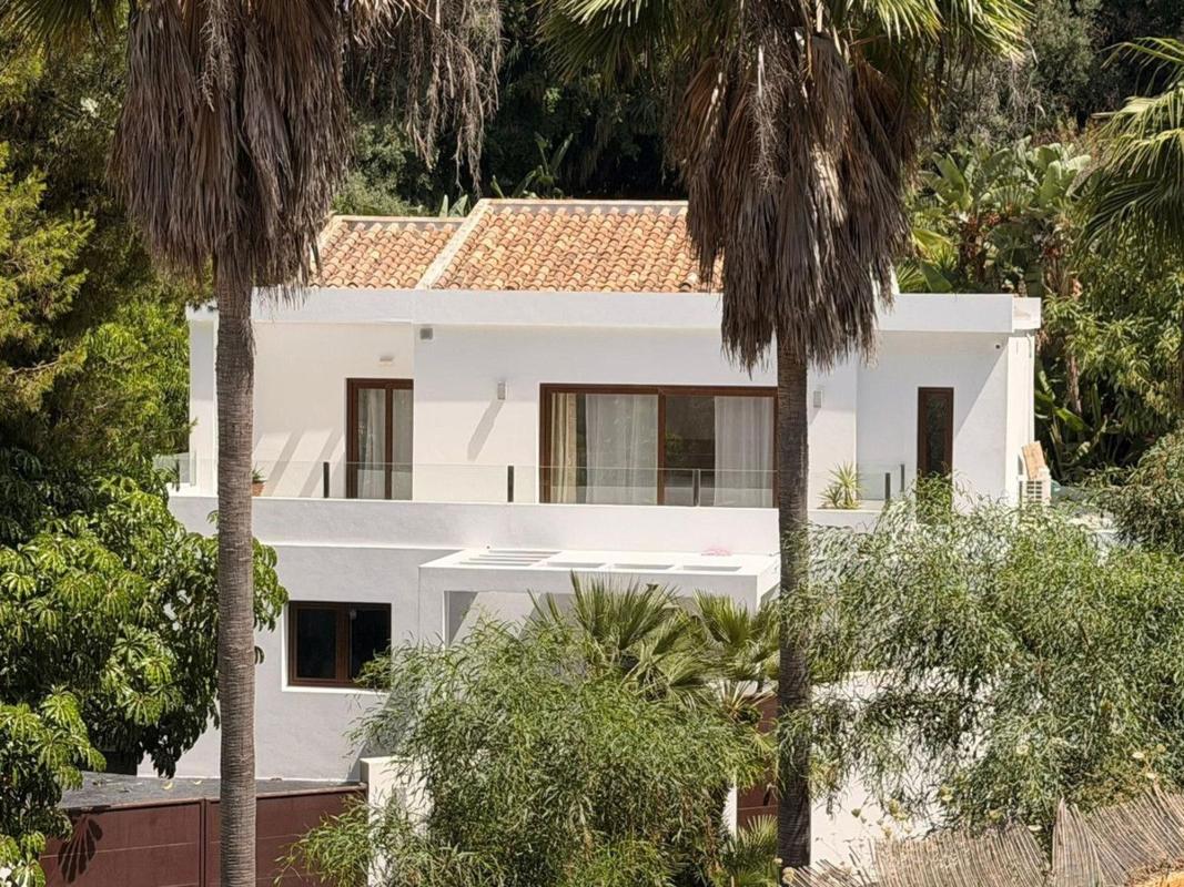 Properties for sale and rent in Spain photo 3
