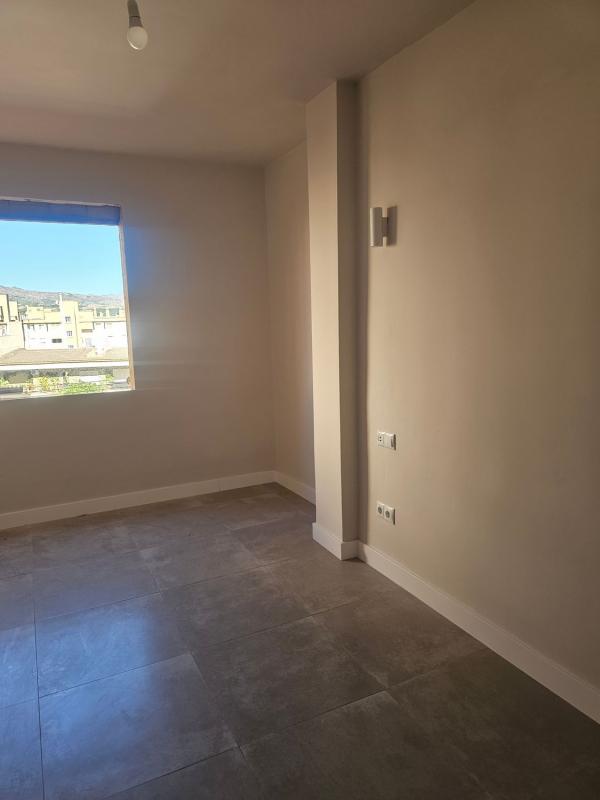 Sprzedaż mieszkania w Piso en Calle Pablo Picasso, 28, Zona Hispanidad - Vivar Téllez, Vélez-Malaga, Vélez-Málaga
 photo 3