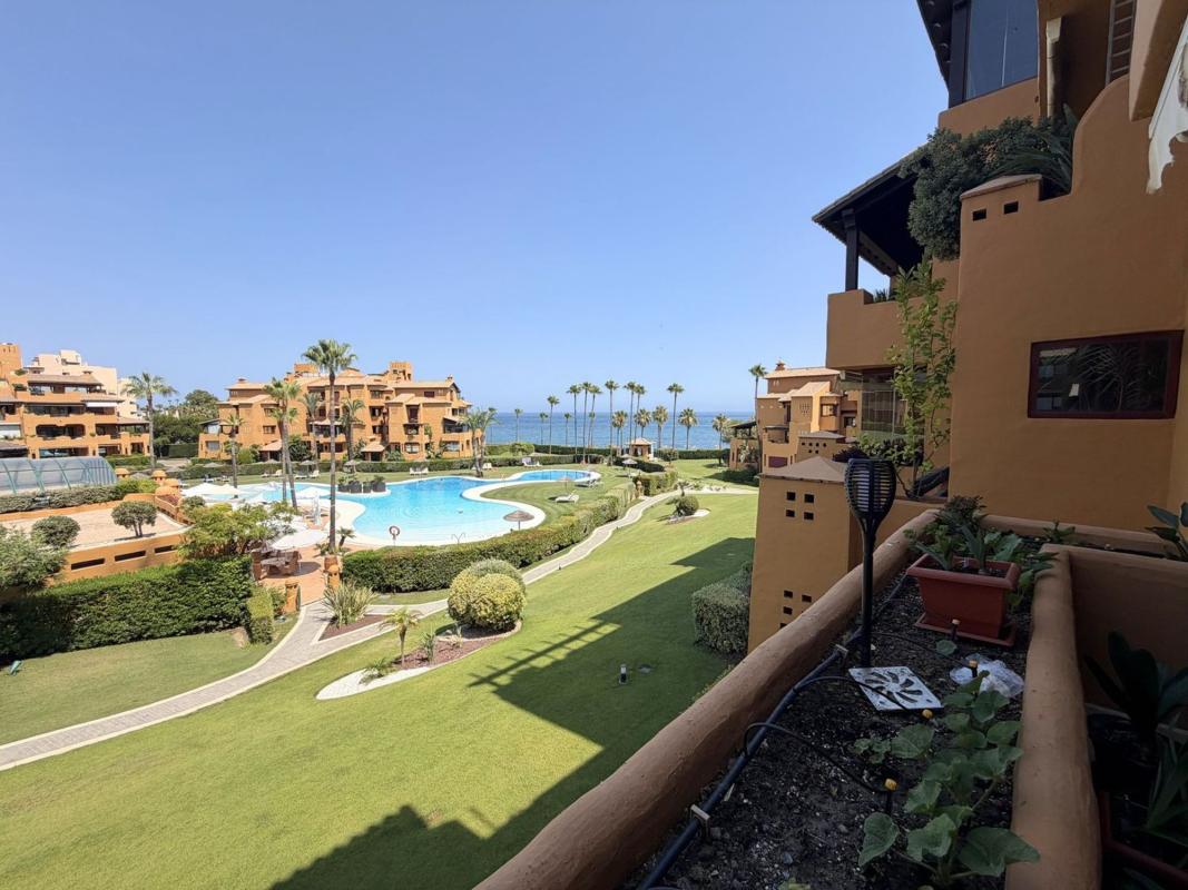 Sale of apartment in Piso en Urbanization Alcazaba Beach Houses, 26, Punta Plata, Estepona, Estepona
photo 1