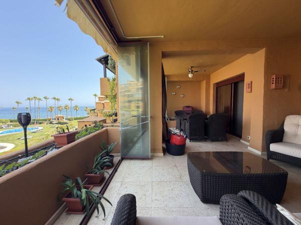 Продажа квартиры на Piso en Urbanization Alcazaba Beach Houses, 26, Punta Plata, Estepona, Эстепона
 photo 2