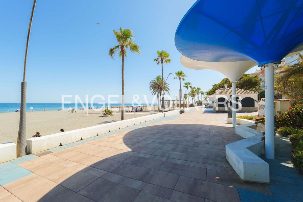 Sprzedaż mieszkania w Piso en Calle Melilla, Puerto de Estepona, Estepona, Estepona
photo 1