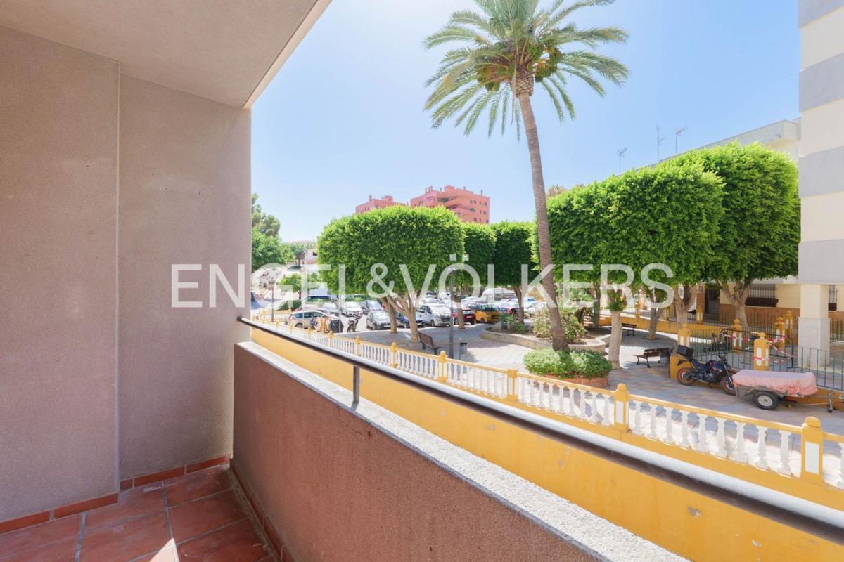 Sprzedaż mieszkania w Piso en Calle Melilla, Puerto de Estepona, Estepona, Estepona
photo 2