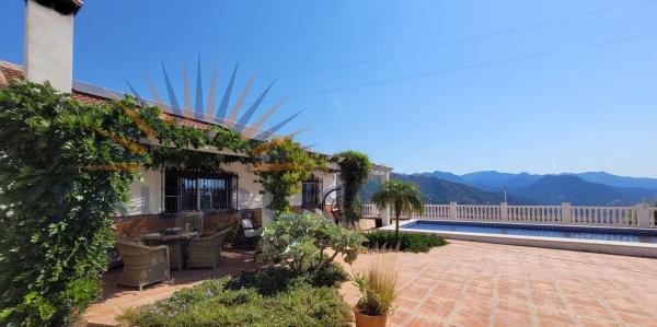Casa o chalet independiente en Competa photo 1