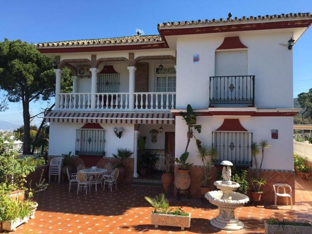 Properties for sale and rent in Spain photo 1