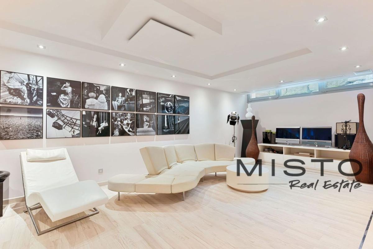 Sale of independent chalet in Casa o chalet en Calle Verdi s/n, Sierra Blanca, Marbella, Marbella
photo 1