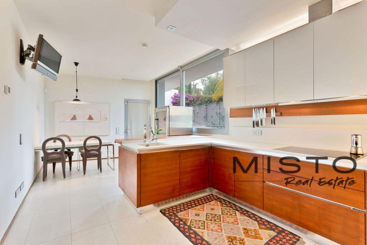 Sale of independent chalet in Casa o chalet en Calle Verdi s/n, Sierra Blanca, Marbella, Marbella
photo 4