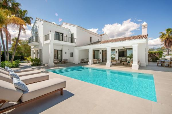 Casa o chalet independiente en Urbanizacion Resina, 28 g, Los Arqueros-Puerto del Almendro, Benahavís photo 1