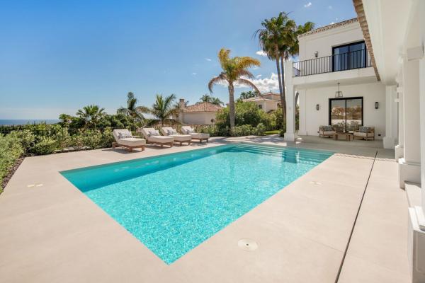 Casa o chalet independiente en Urbanizacion Resina, 28 g, Los Arqueros-Puerto del Almendro, Benahavís thumbnail 1