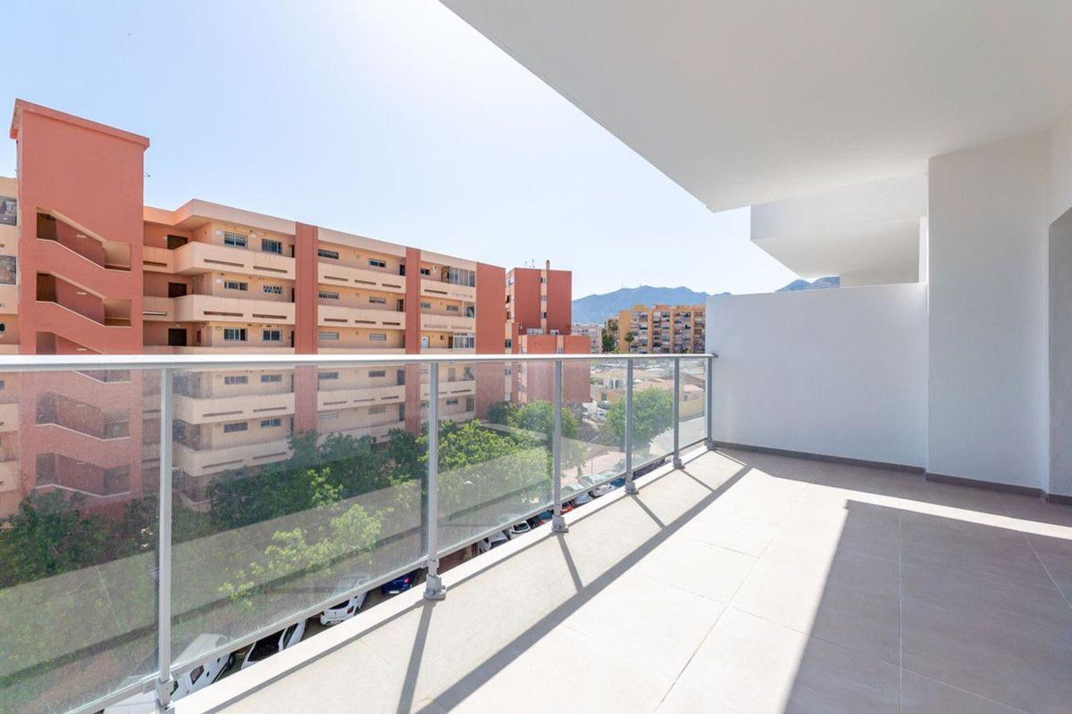 Sale of apartment in Piso en Avenida San Carlos, Solymar - Puerto Marina, Benalmádena, Benalmádena
photo 2