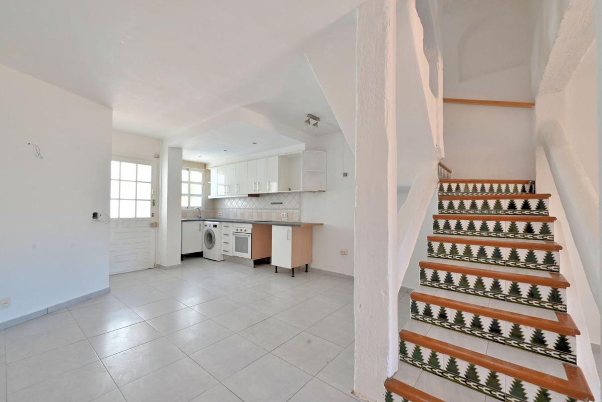 Properties for sale and rent in Spain photo 3