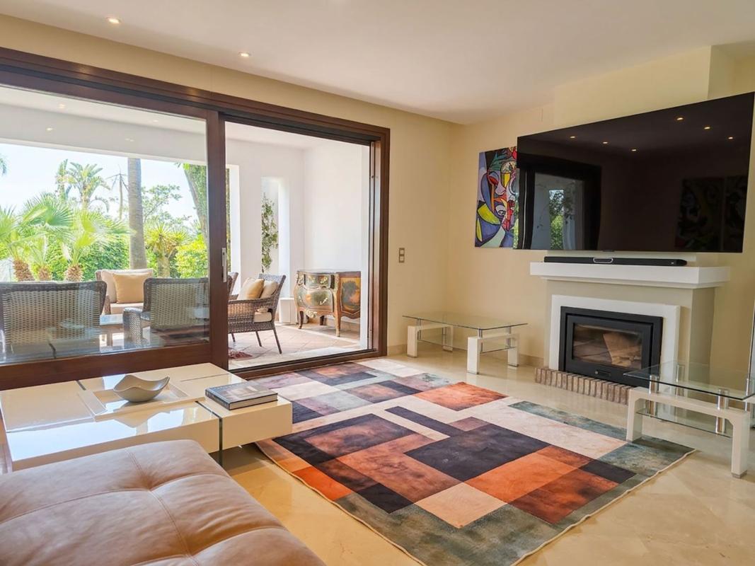 Properties for sale and rent in Spain photo 4