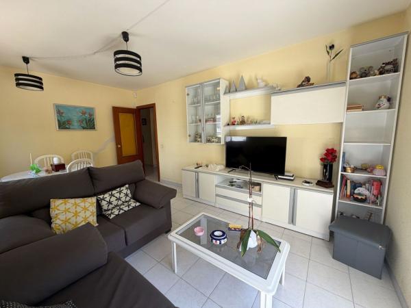 Sale of flat in Piso en Calle Maestra Miret, 4, Manantiales - Estación de Autobuses, Torremolinos, Torremolinos
 photo 1