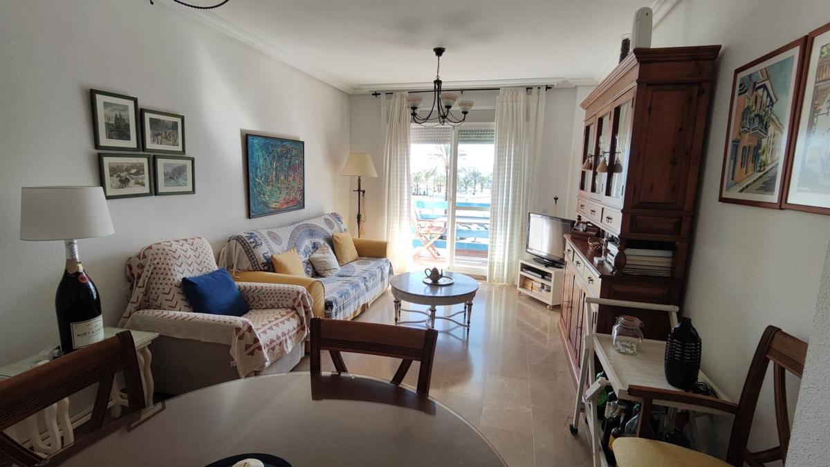 Sprzedaż mieszkania w Piso en Avenida del Carmen, 5, Puerto de Estepona, Estepona, Estepona
photo 4