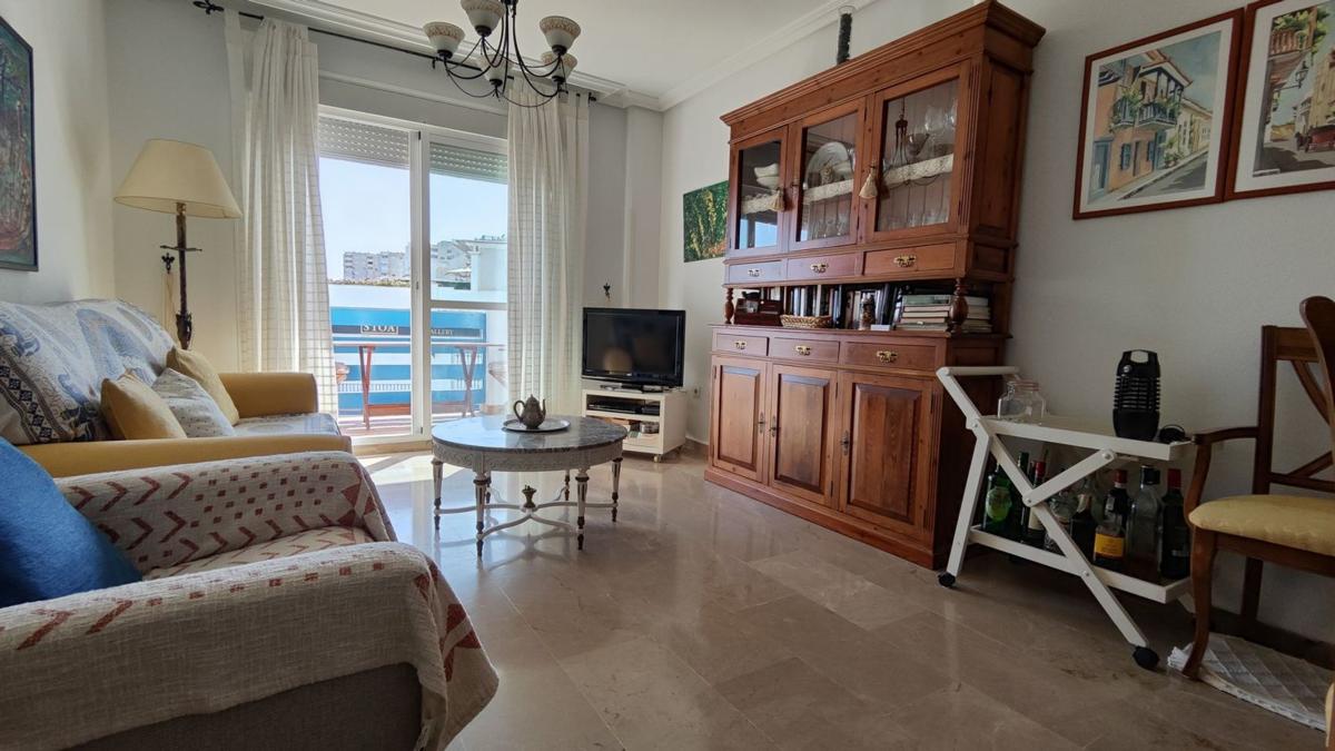 Sprzedaż mieszkania w Piso en Avenida del Carmen, 5, Puerto de Estepona, Estepona, Estepona
photo 5