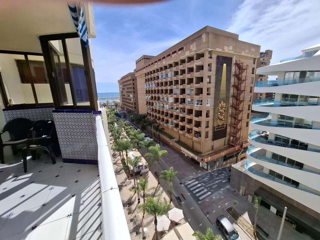 Venta de piso en Piso en Calle Martínez Catena, Zona Puerto Deportivo, Fuengirola, Fuengirola
photo 1