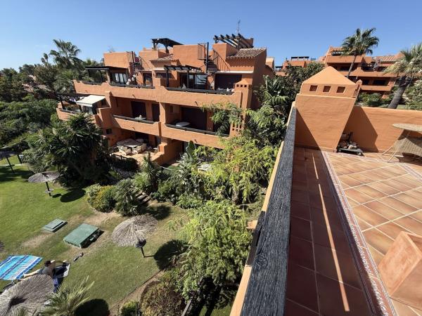 Продажа квартиры на Piso en A-7, 7, Bahía Dorada, Estepona, Эстепона
thumbnail 2