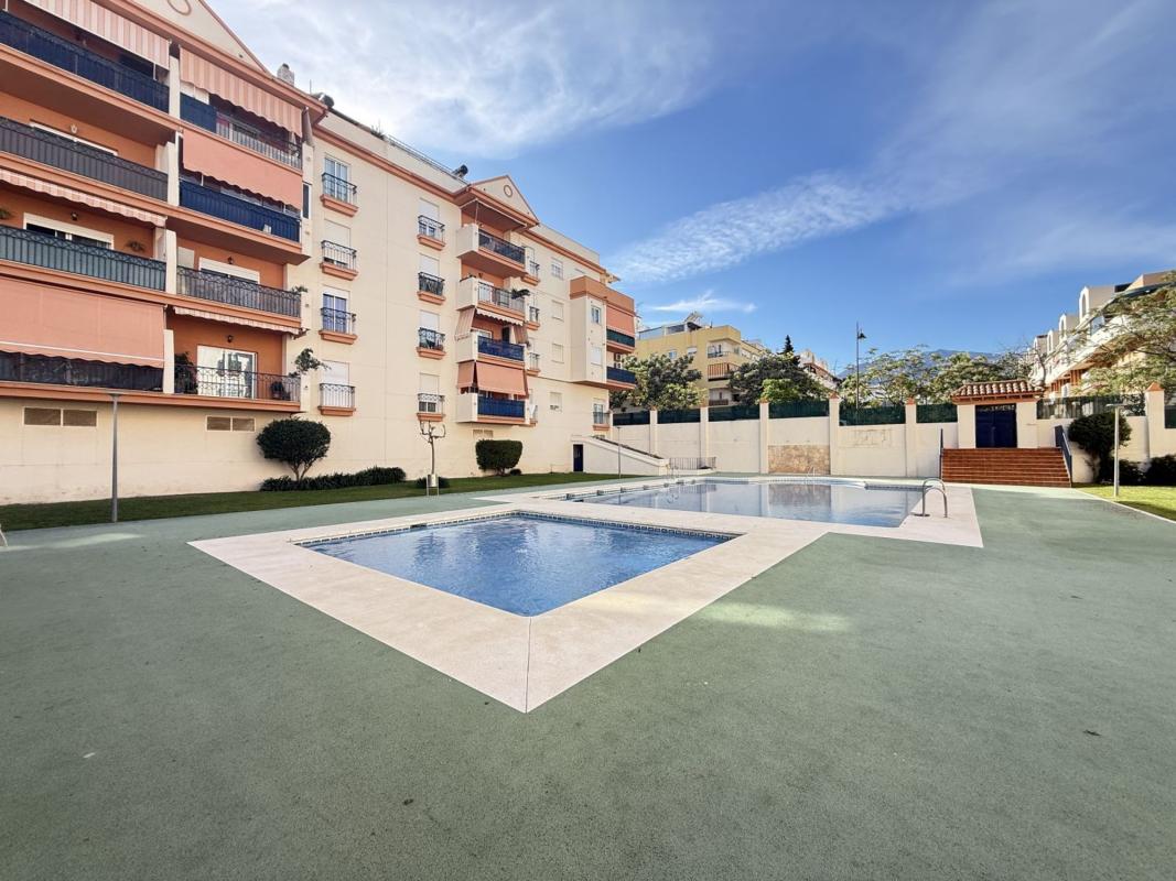 Продажа пентхауса на Ático en Calle Carlos Cano, Huerta Nueva, Estepona, Эстепона photo 1